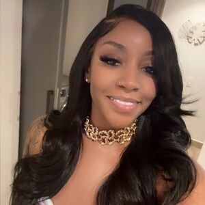 Meet your Posher, Chassidy